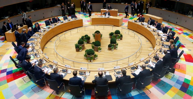 Vista general de los líderes de la Unión Europea (UE) reunidos durante el segundo día de la cumbre de primavera que se celebra en Bruselas (Bélgica). REUTERS/Francois Lenoir