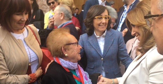 Susana Díaz saluda a víctimas del franquismo.- D.C.
