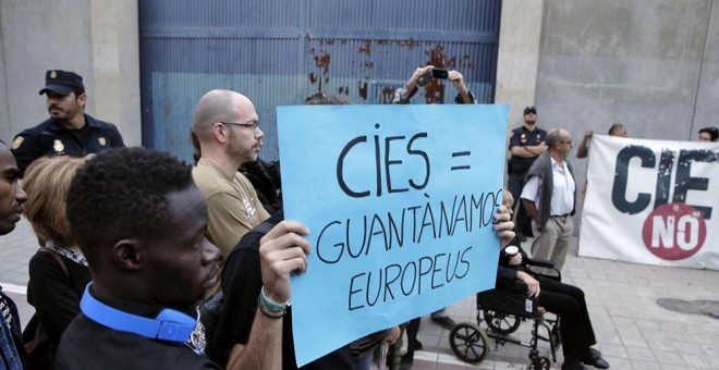 Protestas en el CIE de Aluche. EFE/Archivo