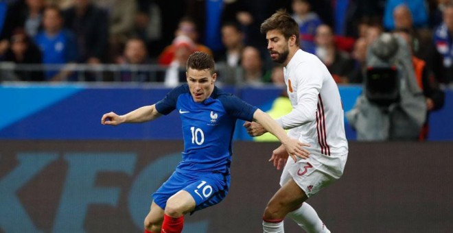 Piqué, en un momento del partido contra Francia. Reuters / Gonzalo Fuentes