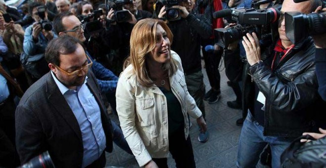 La presidenta andaluza, Susana Díaz, a su llegada hoy a la sede de los socialistas catalanes en Barcelona. | EFE