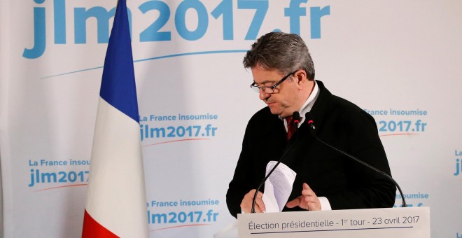 El candidato izquierdista, Jean-Luc Melenchon, tras su discurso ante los simpatizantes del partido La Francia Insumisa.- REUTERS