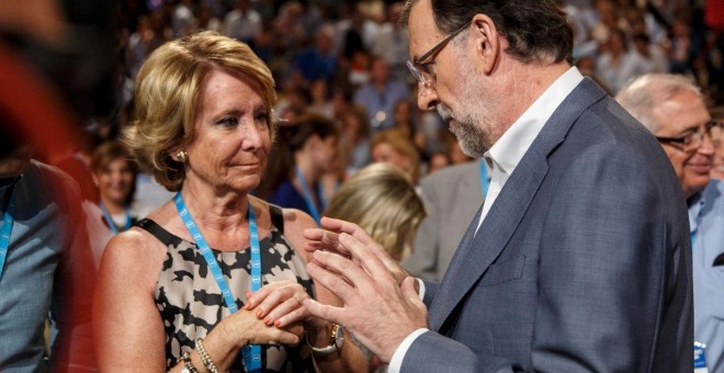 Esperanza Aguirre y Mariano Rajoy, en una imagen de archivo. REUTERS