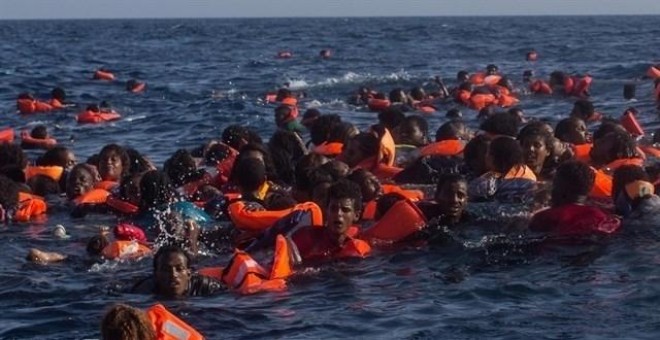 Rescatados 1.800 inmigrantes en diez operaciones distintas en el Mediterráneo / EUROPA PRESS