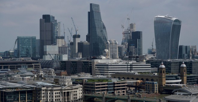 Vista aérea de la City de Londres, el distrito financiero de la capital británica. REUTERS/Hannah McKay