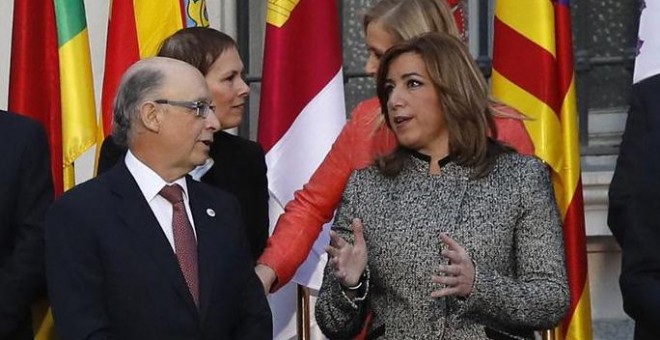 El Ministro de Hacienda, Cristobal Montoro, y la Presidenta de la Junta andaluza, Susana Díaz, en la Conferencia de Presidentes en enero de 2017 /EFE