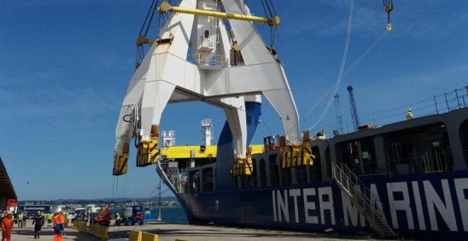 Labores de estiba en el Puerto de Santander