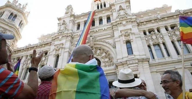 Madrid restringirá los aparcamientos en el centro y la entrada de camiones durante el Orgullo. EFE/Archivo