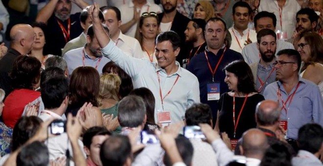 El líder del PSOE, Pedro Sánchez, a su llegada al 39 congreso federal de los socialistas hoy en Madrid. /EFE