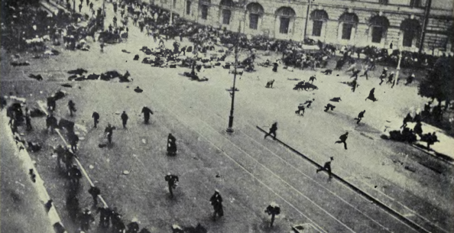 Disturbios durante el fracasado alzamiento bolchevique, Petrogrado, julio de 1917 /Wikipedia