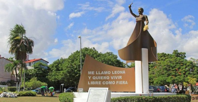Monumento dedicado a Leona Vicario en Cancún.