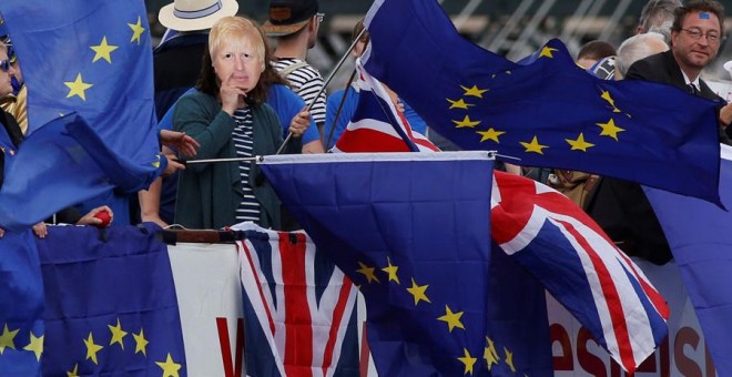 Manifestantes contra el Brexit en Londres hace unos días. REUTERS/Luke MacGregor