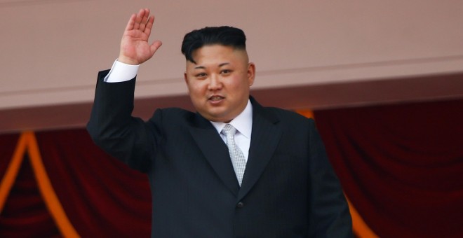 El líder de Corea del Norte, Kim Jong Un, durante un desfile en Pyongyang. / REUTERS