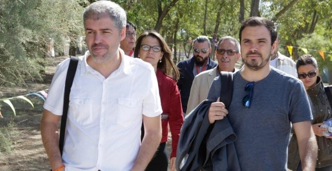 Unai Sordo (CCOO) y Alberto Garzón (IU) durante clausura de Escuela de Verano IU. IU/JOSÉ CAMÓ