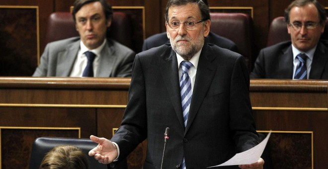 El presidente del Gobierno, Mariano Rajoy, en su escaño del Congreso. Archivo EFE