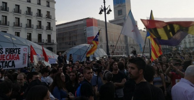 Movilización en Sol a favor del derecho a decidir en Catalunya / PÚBLICO