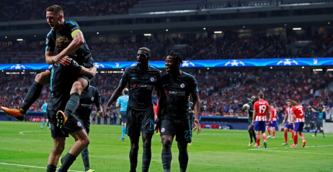 Los jugadores del Chelsea celebran el gol de Batshuayi ante el Atlético. /REUTERS