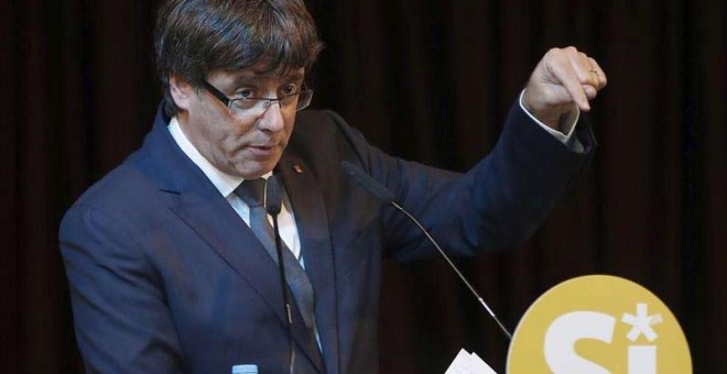 Carles Puigdemont durante un reciente acto en favor del Sí. | ANDREU DALMAU (EFE)