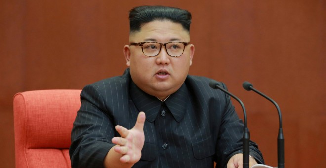Kim Jong Un habla durante el segundo pleno del Comité Central del Partido de los Trabajadores de Corea del Norte./REUTERS