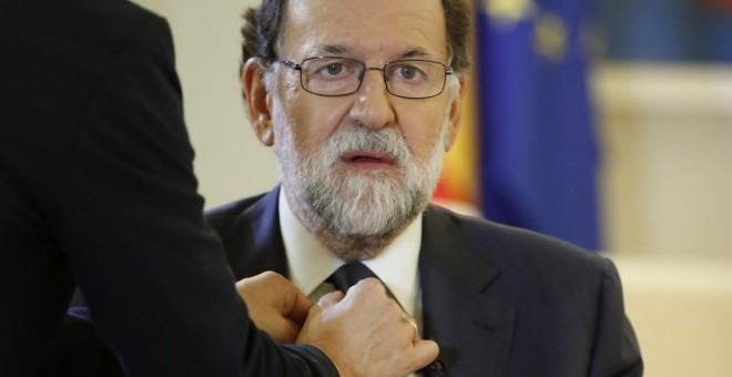 Mariano Rajoy se prepara para una entrevista con EFE en la Moncloa.EFE/Ángel Díaz