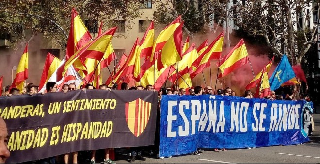 La ultradreta dóna suport i es fa visible a la manifestació convocada per Societat Civil Catalana / Javier Borràs