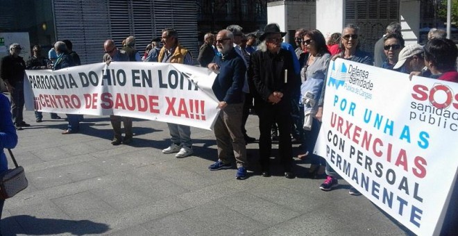 Manifestación por la sanidad pública frente a la sede de la Xunta en Vigo. SOS Sanidade Pública