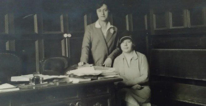 Ángela García de la Puerta y Vicenta Arnal fueron en 1929 las primeras mujeres que alcanzaron el doctorado en Ciencias en España, a las que luego se sumó María Antonia Zorraquino.