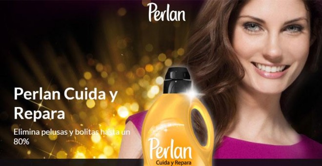 Facua pide la retirada de los anuncios de Perlan que asocian el lavado de la ropa con la mujer.