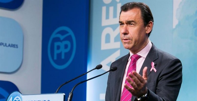 Fernando Martínez-Maillo, coordinador general del PP, durante una rueda de prensa en la calle Génova. /EFE