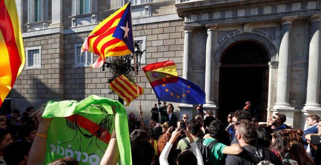 Álvaro de Marichalar frente a las movilizaciones de grupos independentistas pidiendo 'la unidad de España' / EUROPA PRESS