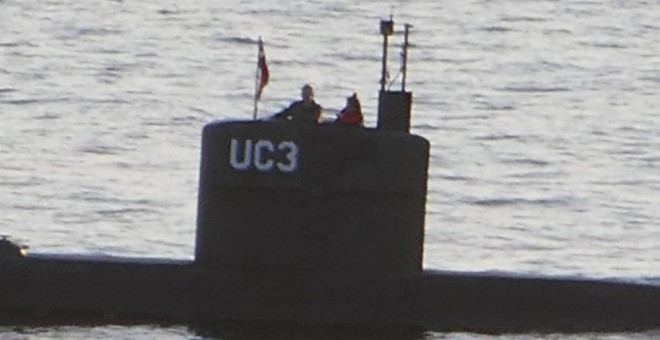 Captura de vídeo en la que aperece el submarino donde se muestra supuestamente a Peter Madsen y Kim Wall./REUTERS