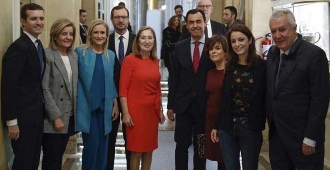 Muchos y conocidos dirigentes del PP arroparon a Martínez-Maillo en su conferencia en Madrid. | EMILIO NARANJO (EFE)