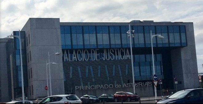 Edificio del Palacio de la Justicia de Gijón. / Maps