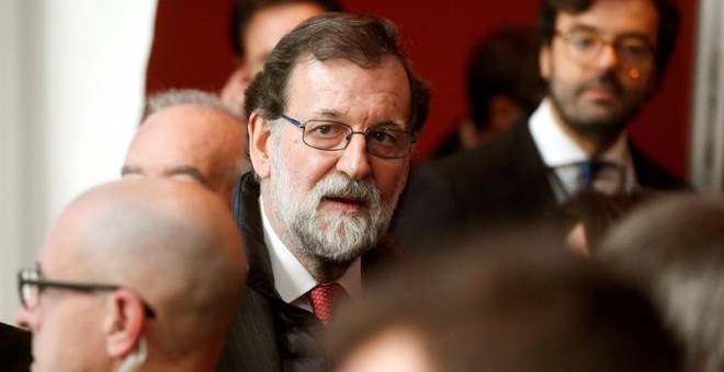 Rajoy, este viernes en una cumbre europea en Gotemburgo. EFE/ Szilard Koszticsak