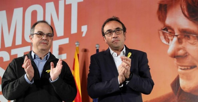 Los exconsellers y candidatos de JxSí Jordi Turull y Josep Rull durante la rueda de prensa que han ofrecido hoy en Barcelona después de salir de prisión ayer por la tarde./ EFE