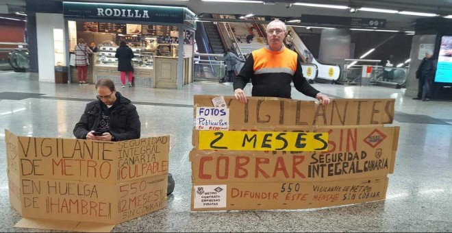 Imagen del empleado de seguridad en Metro en huelga de hambre. TWITTER/@JoseMonty69