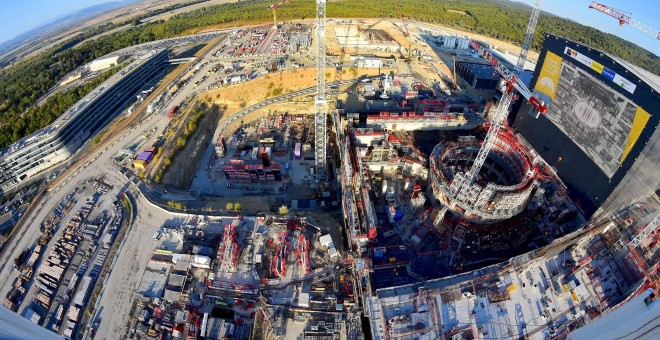 Panorámica de los distintos edificios de ITER en su estado actual. El edificio redondo es el reactor./ ITER ORGANISATION
