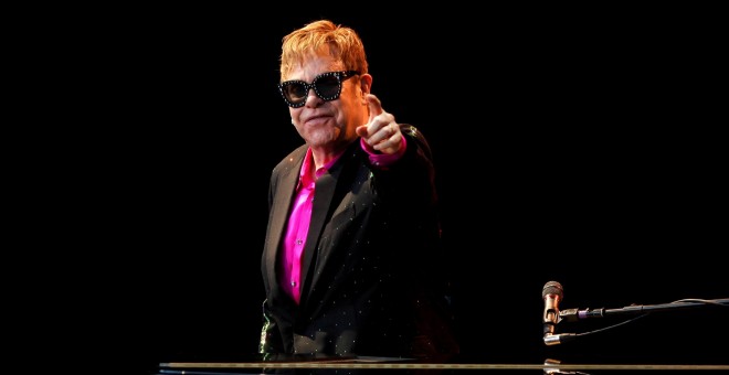 Elton John, durante un concierto en Málaga en julio de 2017. - REUTERS