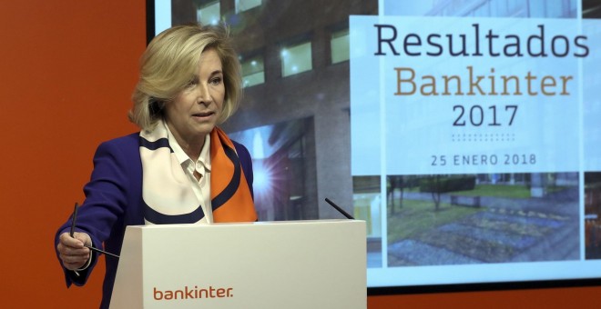La consejera delegada de Bankinter, María Dolores Dancausa, durante la rueda de prensa para presetnar  los resultados de la entidad en 2017. EFE/Ballesteros