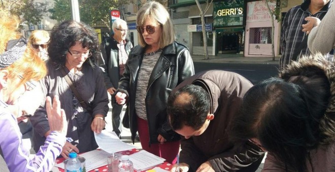 La Red del Agua Pública y otras entidades y movimientos sociales llegan a organizar hasta cuatro charlas informativas diarias sobre el Impuesto de Contaminación.