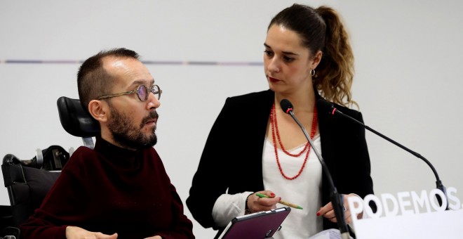 Los portavoces de Podemos Pablo Echenique y Noelia Vera comparecen en rueda de prensa tras el Consejo de Coordinación de la formación, en la sede del partido, en Madrid. EFE/Ballesteros