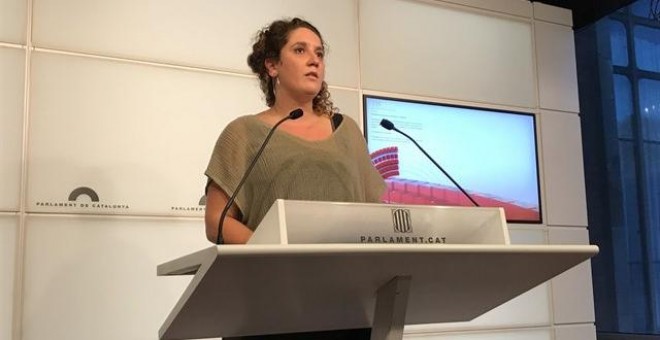 Núria Gibert, portavoz de la CUP, durante una rueda de prensa. EUROPA PRESS