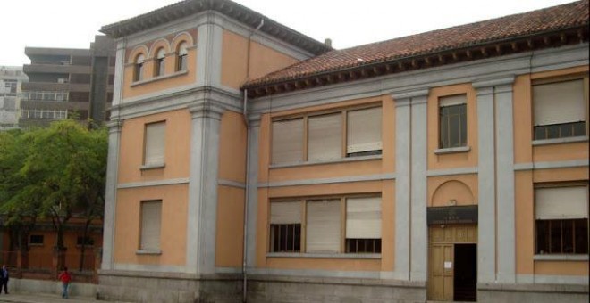 Edificio de la calle Francos Rodríguez de la capital, vacío desde la marcha de la UNED. Blog Conocer Madrid