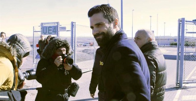 El presidente del Parlament de Cataluña, Roger Torrent, a su salida de la prisión madrileña de Estremera tras reunirse con el exvicepresidente catalán Oriol Junqueras y el exconseller Joaquim Forn. - EFE