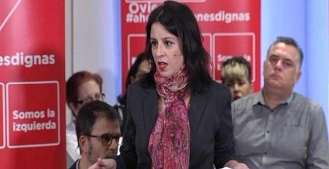 Lastra defiende la necesidad de que la banca 'eche una mano' para salvar las pensiones