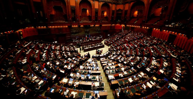 La Cámara de Diputados italiana. REUTERS/Tony Gentile