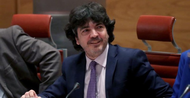 El Secretario de Estado de Servicios Sociales, Mario Garcés, comparece esta tarde en la Comisión de Igualdad del Senado. | KIKO HUESCA (EFE)