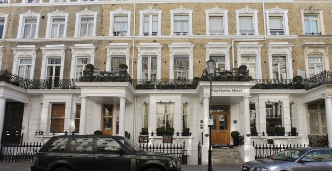 Fachada del hotel Mayflower, en Kensington.