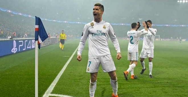 Cristiano Ronaldo celebra su gol al PSG. | CHRISTOPHE PETIT TISSON (EFE)