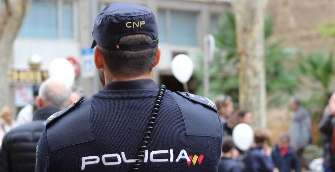 Un agente de Polica Nacional. EUROPA PRESS/Archivo